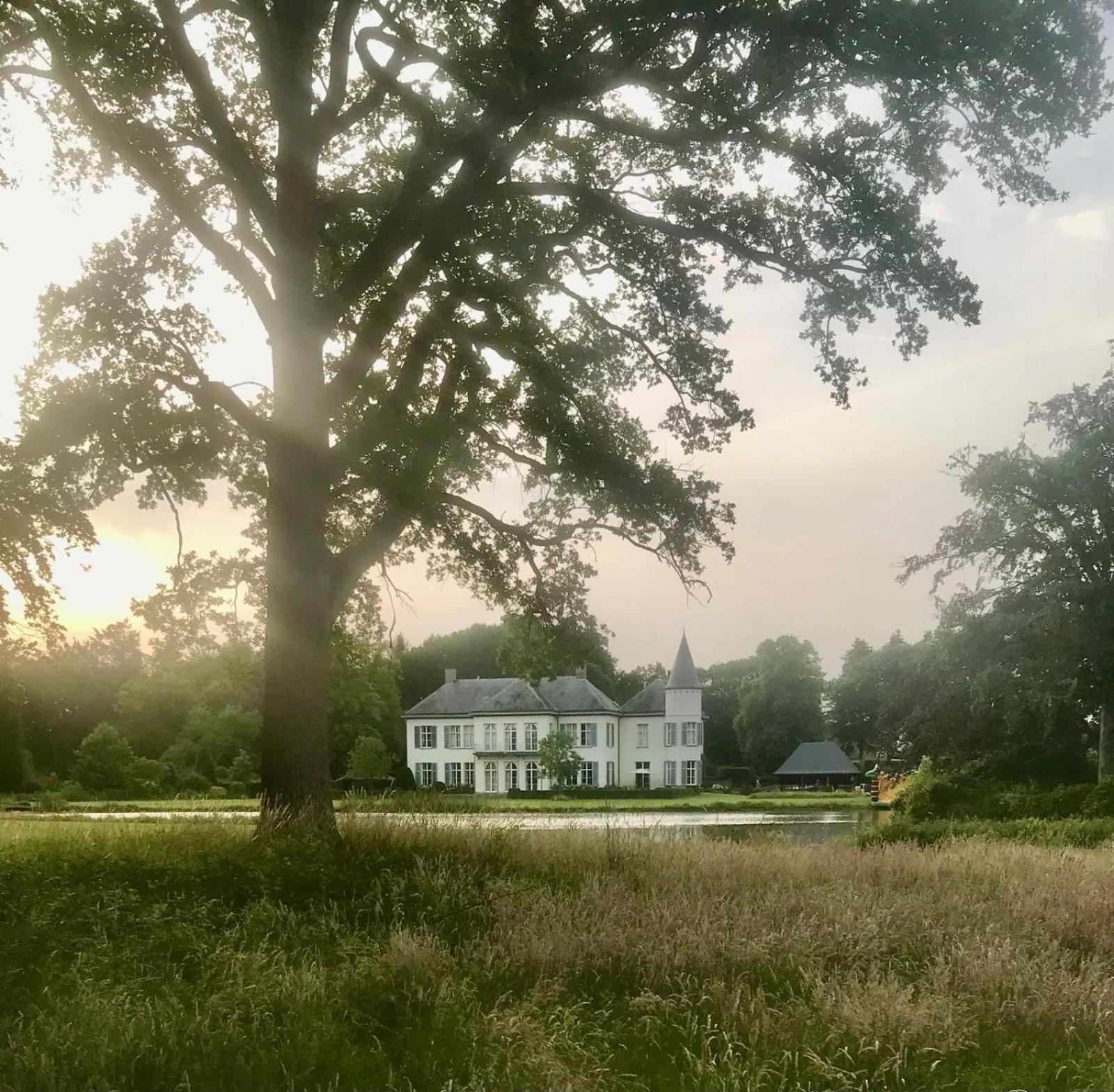 B&B Kasteel Den Tip Arendonk エクステリア 写真