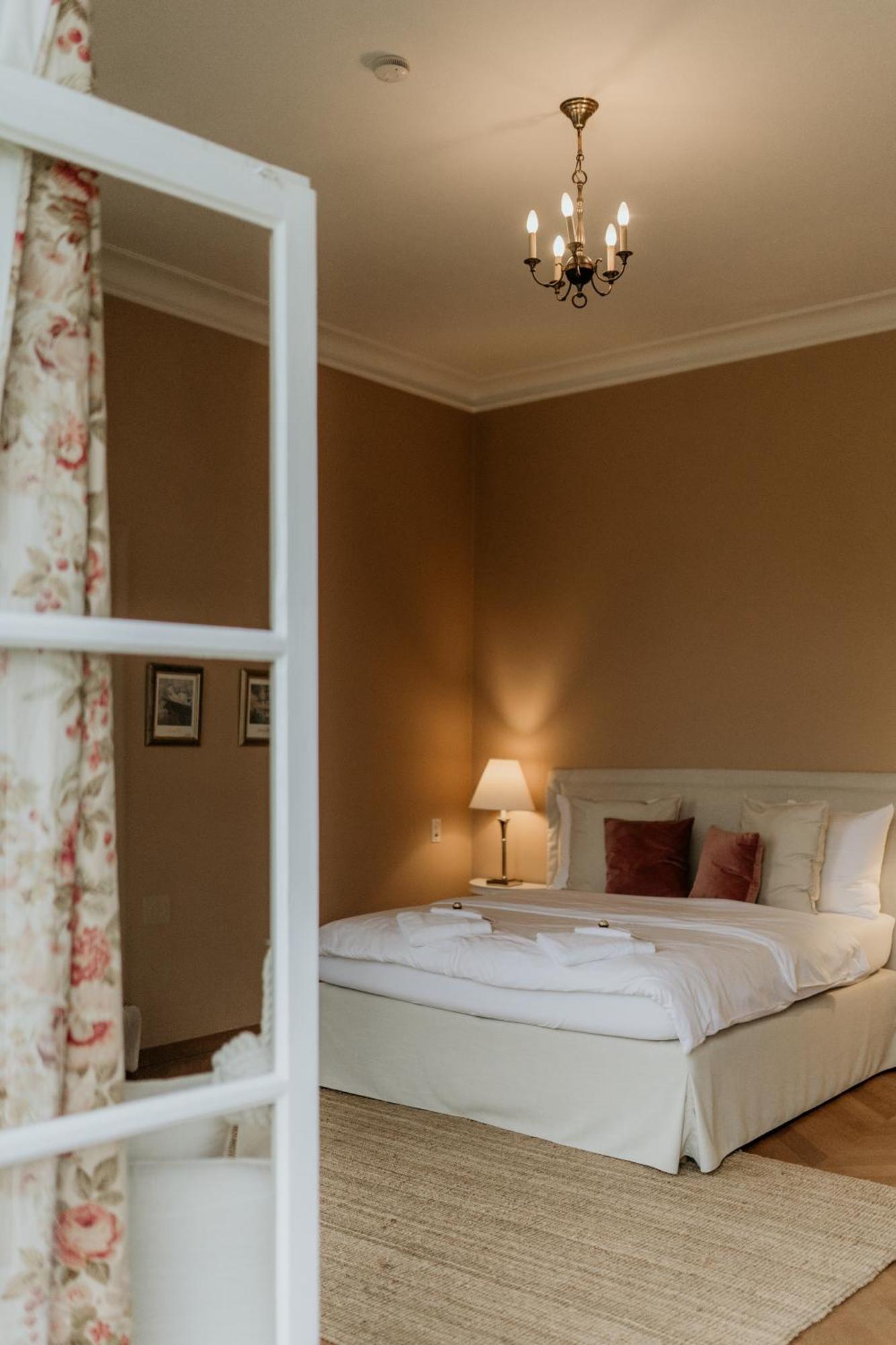 B&B Kasteel Den Tip Arendonk エクステリア 写真